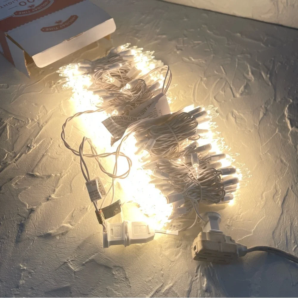 ***Holiday Time Indoor  and outdoor Clear Mini Christmas Lights